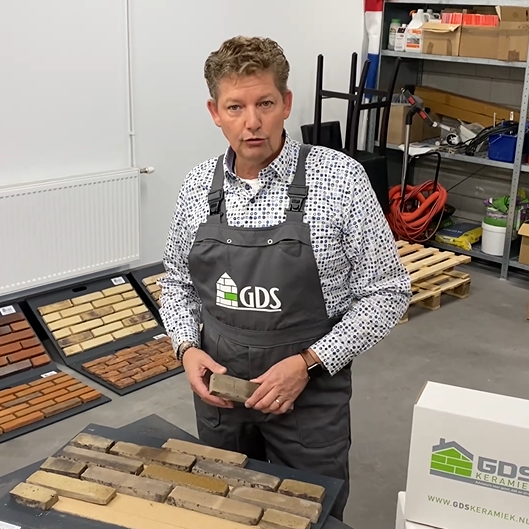 Hé Ruud, wat ben je aan het doen | Panelen plakken